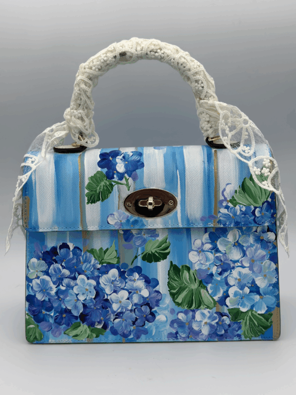 Coastal Charm - Image 2